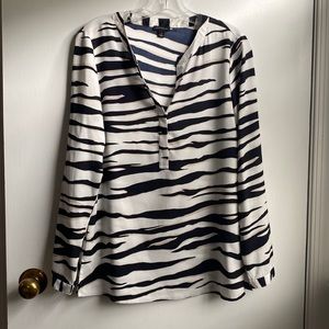 Ann Taylor Animal Striped Long Sleeve Blouse Business Professional size Medium